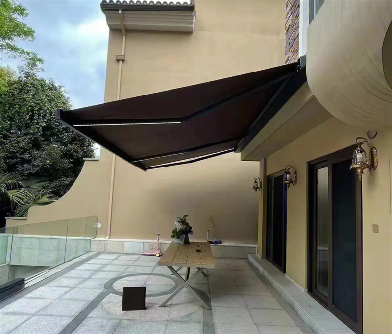 ��s����S��